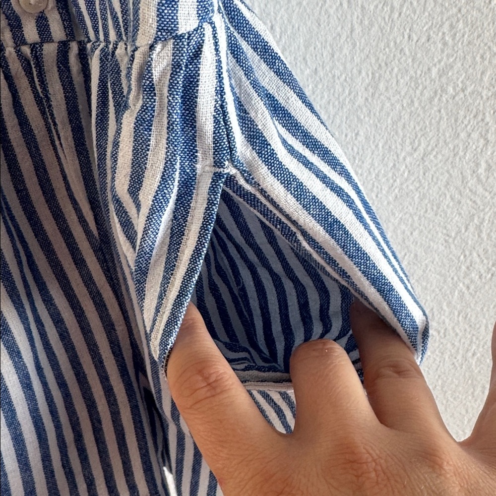 Old Navy Girls Blue and White Striped romper with pockets - Picture 4 of 8